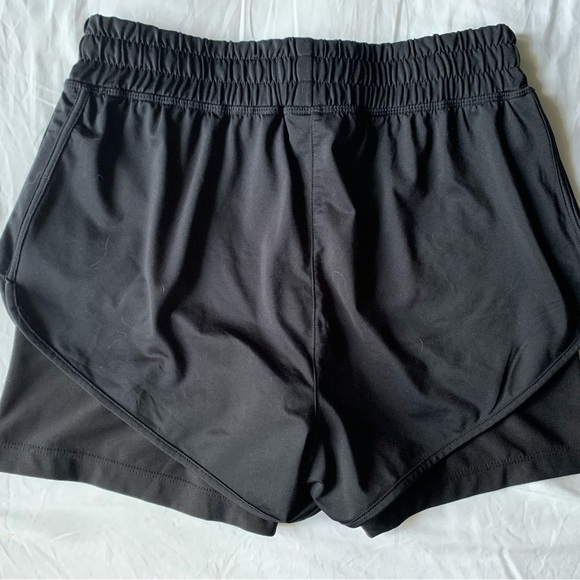 Mondetta training shorts - Picture 3 of 4